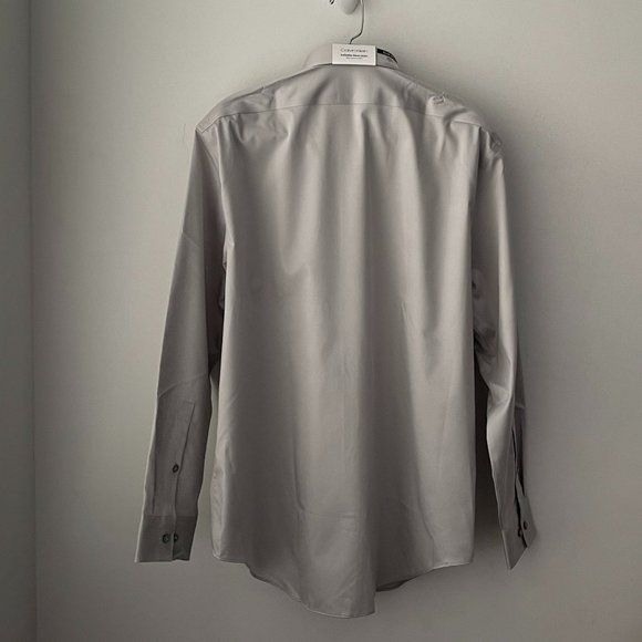 Calvin Klein Infinite Non Iron Slim Fit Stretch Collar Dress Shirt - Picture 3 of 9